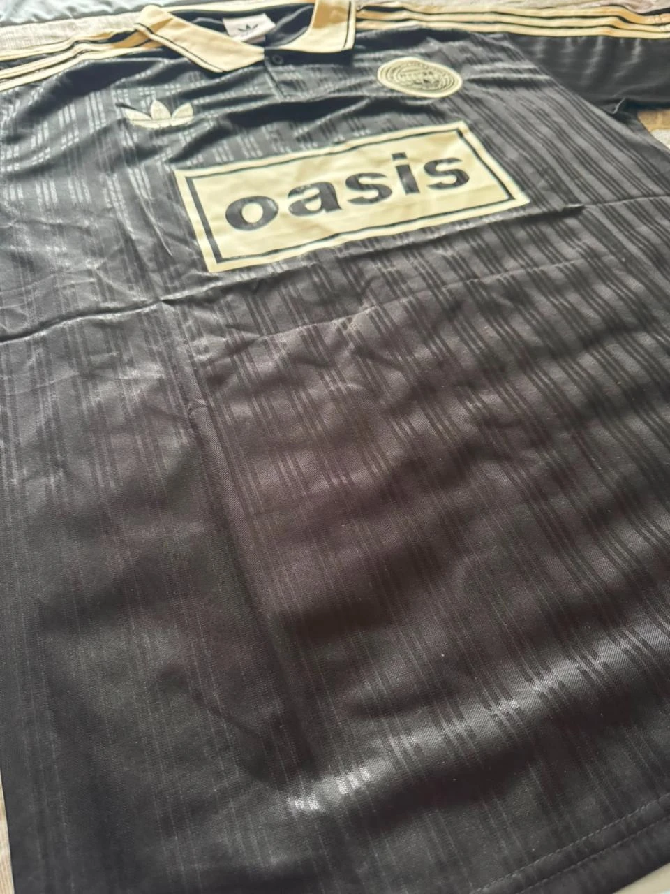 Adidas x Oasis Shirt | Size M – photo 6